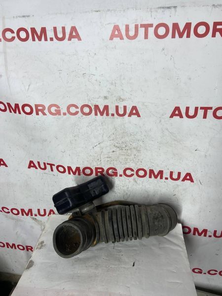 Патрубок туннель забора воздуха MITSUBISHI Space Star 1998-2005 mr355218 2885635898 фото