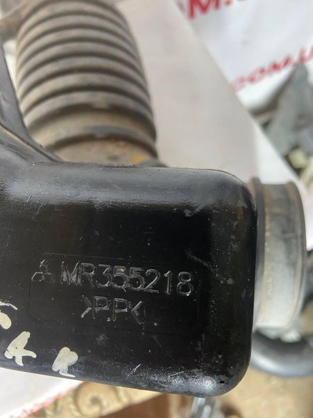 Патрубок туннель забора воздуха MITSUBISHI Space Star 1998-2005 mr355218 2885635898 фото