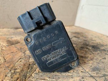 Датчик потоку (витрати) повітря, витратомір M.A.F. - (Mass Airflow) Ford Mondeo MK3 00-06, XS7F12B579AA 2885638147 фото