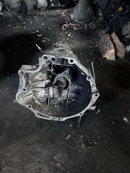 Коробка передач КПП AUDI 100 2.2 Бензин 016301211L 2885636691 фото