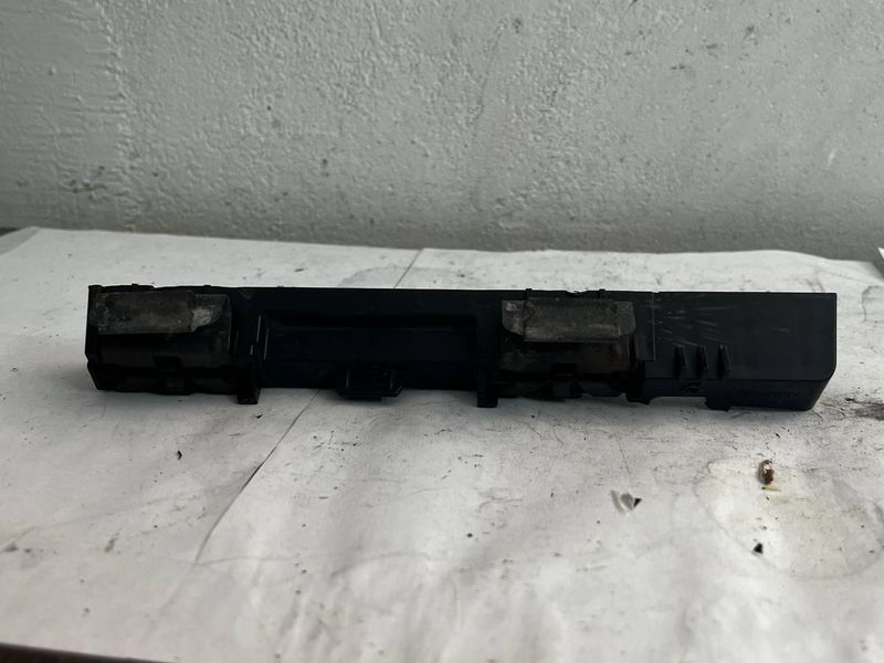 Кронштейн накладки порога внутренний сзади слева MB Mercedes E-Class W212 A2126800156 2885634664 фото