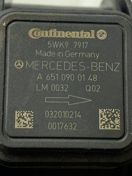 Датчик потоку (витрати) повітря, витратомір,воздухомер MB Mercedes Sprinter 906 A6510900148 2885632892 фото
