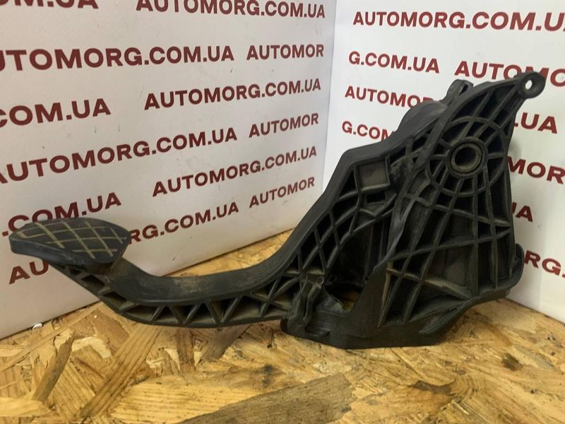 Педаль сцепления Seat Ibiza IV,4, 08-17 6R1721059,6R1721059AB, 6R0721117, 6R0721117B 2885637067 фото