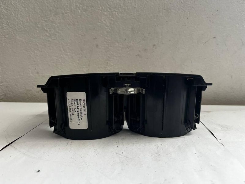 Подстаканники MB Mercedes E-Class W212 A2126800110 2885633977 фото
