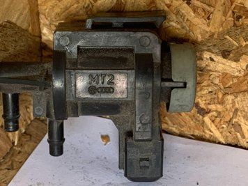 Клапан соленоїд регулювання заслінки egr Audi, Skoda, VW Volkswagen, Seat, 1J0906283A 2885637565 фото