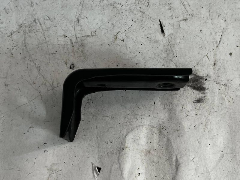 Кронштейн / Крепление Переднего бампера MB Mercedes E-Class W212 A2126200028 2885634633 фото