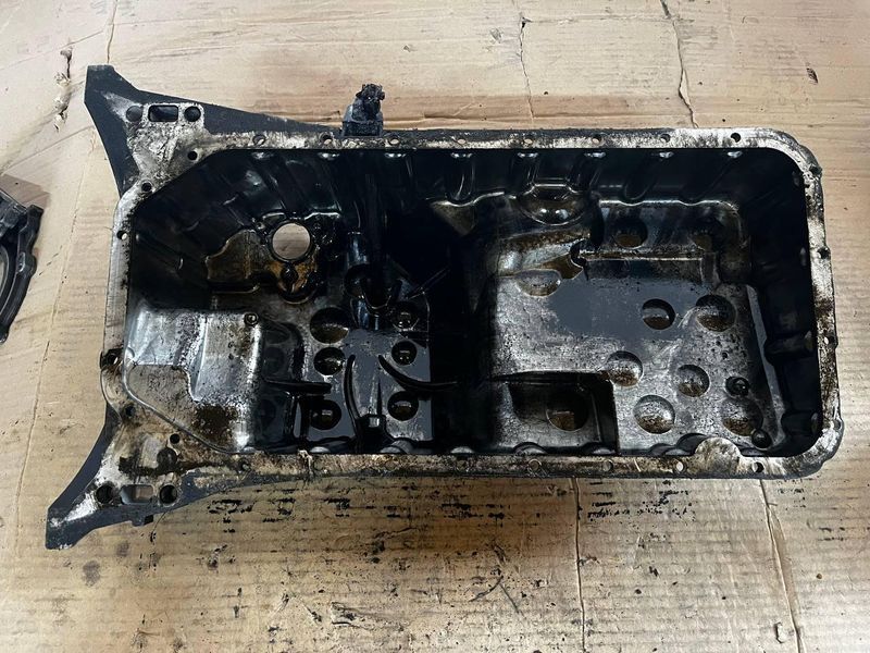 Масляный поддон Двигателя MB Mercedes E220 W211 2.2 cdi ом 646 R6460141802 2885633595 фото