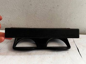 Подстаканники Toyota 55620-89101 55620-89103 5562589101 2885634117 фото