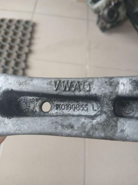 Подушка (опора) мотора задня Volkswagen Touran 03-10 1K0199855L 3111776445 фото