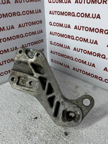 Кронштейн АКПП лівий VW Volkswagen Passat B4 (1993&mdash;1996) , Golf III (1991&mdash;1998) / Seat Ibiza ll (1993&mdash;2002) 357199353B 2885636714 фото