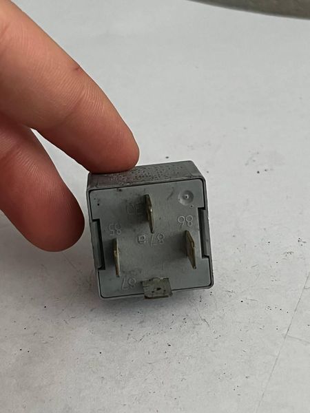 Реле 53 вентилятори звукового сигналу VW Volkswagen PASSAT B6 AUDI A4 B6 SKODA FABIA Seat 141951253B, 20240072 2885632582 фото
