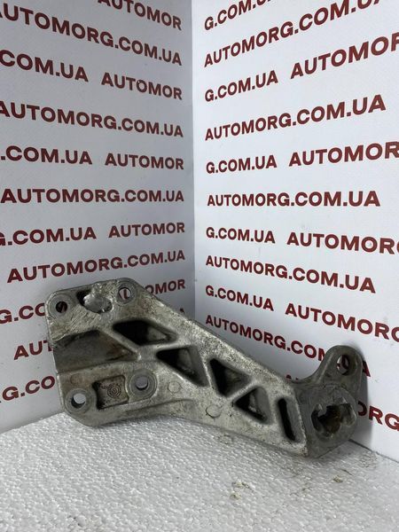 Кронштейн АКПП лівий VW Volkswagen Passat B4 (1993&mdash;1996) , Golf III (1991&mdash;1998) / Seat Ibiza ll (1993&mdash;2002) 357199353B 2885636714 фото