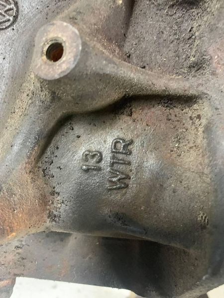 Блок циліндрів VW Volksvagen Golf 3,Passat B3,Audi 1.6 1.8 051103021A 2885632478 фото