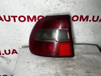 Задній Зовнішній Лівий Стоп Сигнал / Ліхтар Volvo V40 S40 (96-04) 30801924 29170102 2885635664 фото