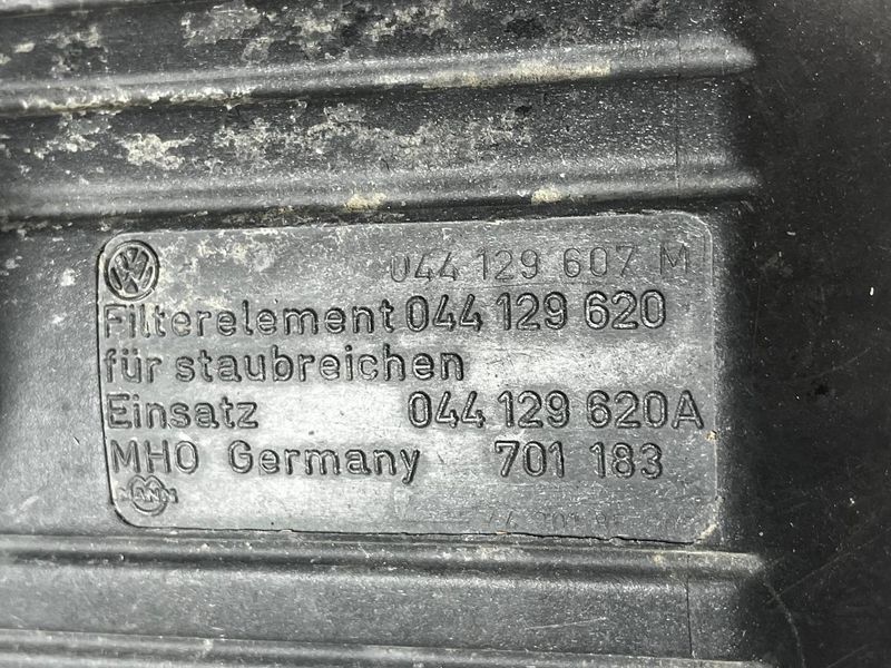 Корпус воздушного фильтра VW Volkswagen T4 2.4 D (1991-2003) 044129607M 2885636108 фото