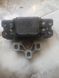 Подушка (опора) двигуна ліва Volkswagen Touran 2003-2010 1K0199555 3101950230 фото 3
