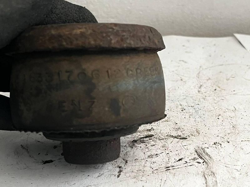 Резина Подушка Рами MB Mercedes ML w163 A1633170412 2885633597 фото