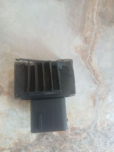 Реле свічок розжарювання (є дефекти) Renault Master Renault Megane Renault Scenic Renault Laguna Renault Kangoo 04-24 110678071R 3085405167 фото