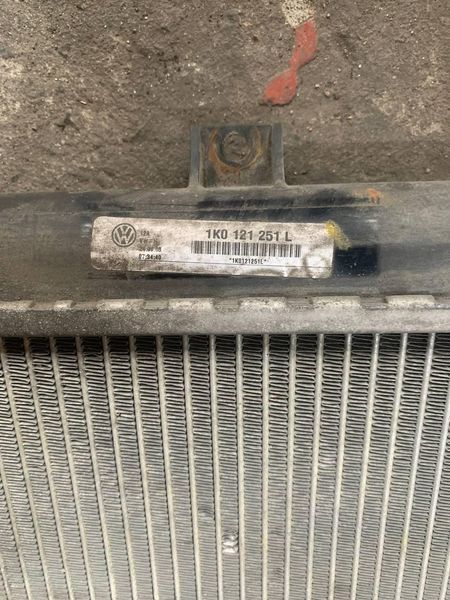 Радіатор охолодження двигуна 1.9tdi VW Volkswagen Touran 03-10, Caddy 04-10, Passat b6 05-10 Seat Altea 1K0121251L , 1K0121253AA 3002519793 фото